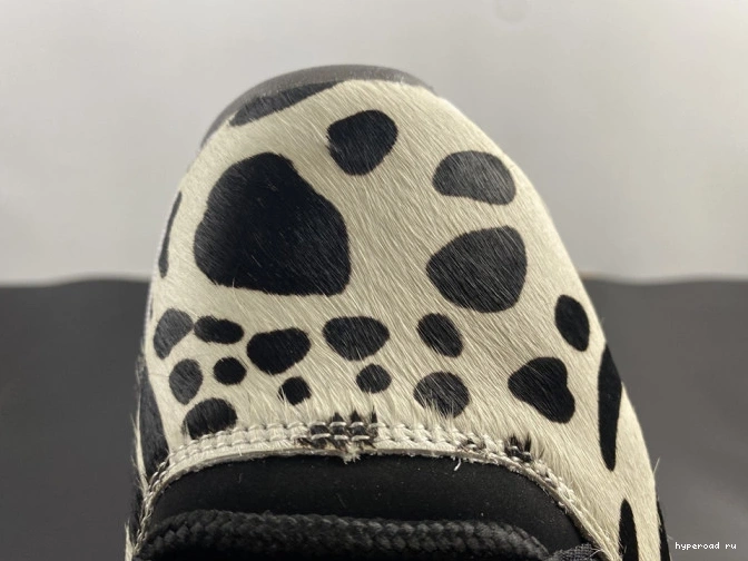 AR0715-010 INSTINCT 11 JORDAN ANIMAL AIR 1203